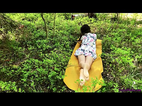 ❤️ Stranger on Tinder Masturbates My Pussy and Fucks Passionately in the woods (En främling på Tinder onanerar min fitta och knullar passionerat i skogen) Kvalitets sex at us sv.tradewin.top ❌️